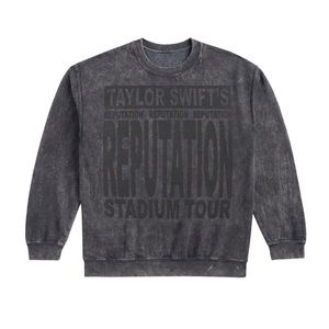 Taylor Swift reputation stadium tour sweatshirt